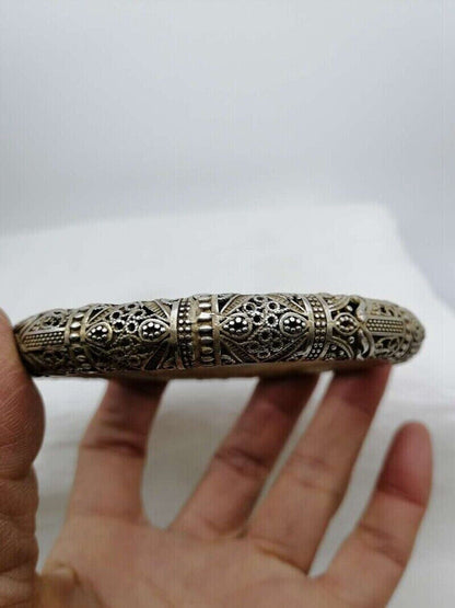 Old Chinese tibet silver Hollow-out handcarved flower round Bracelet