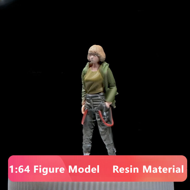 1:64 Figure Model City Street Camouflage Hip-Hop Girl Scene Resin Doll