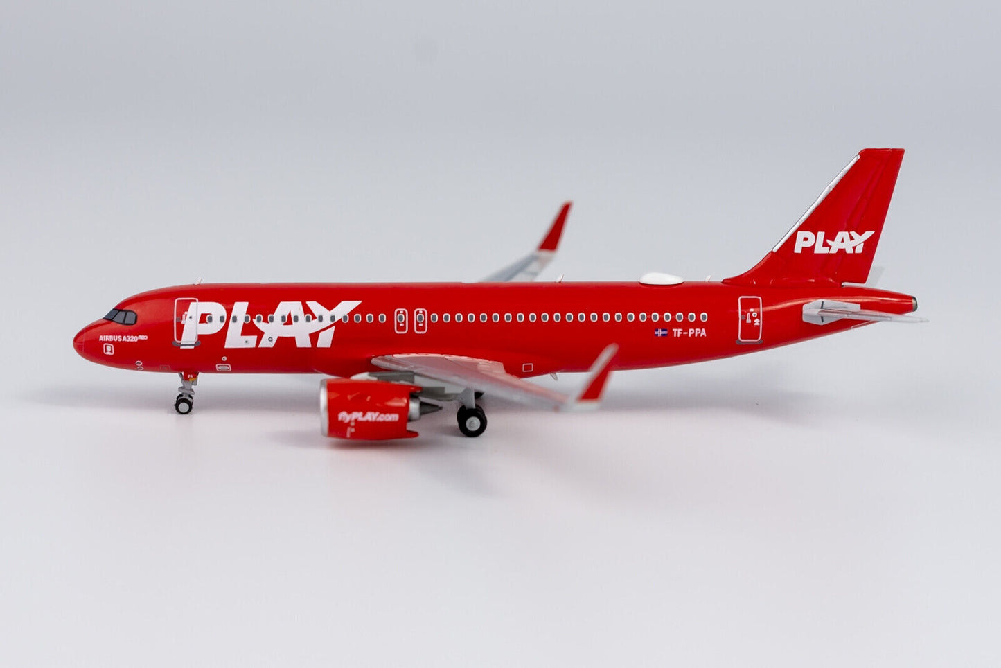 1:400 NG Model PLAY AIRBUS A320neo Passenger Airplane Diecast Aircraft Model