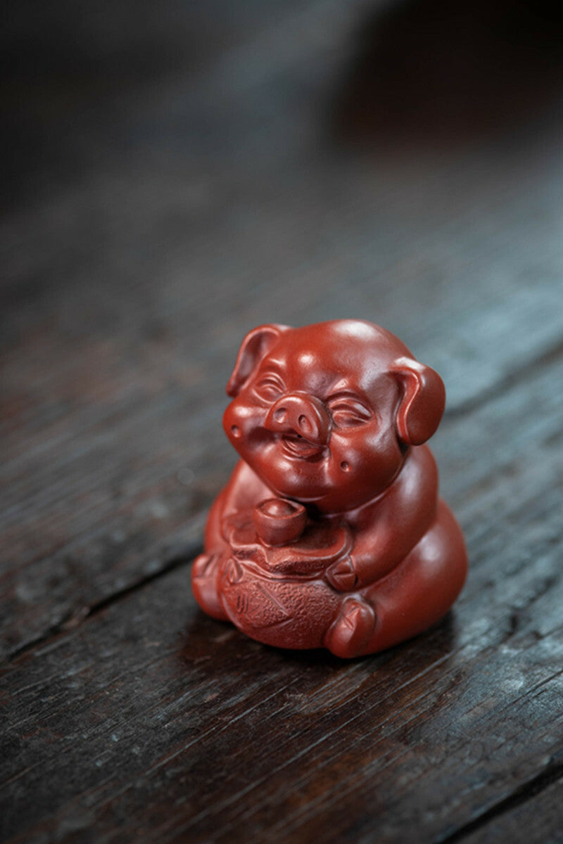 China Yixing Zisha PotteryPorcelain Animal Yuanbao Pig Wealth Auspicious Tea Pet