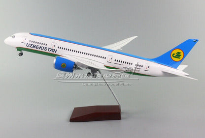 1:130 43CM UZBEKISTAN BOEING 787 Airplane Landing Gear Resin Aircraft Model