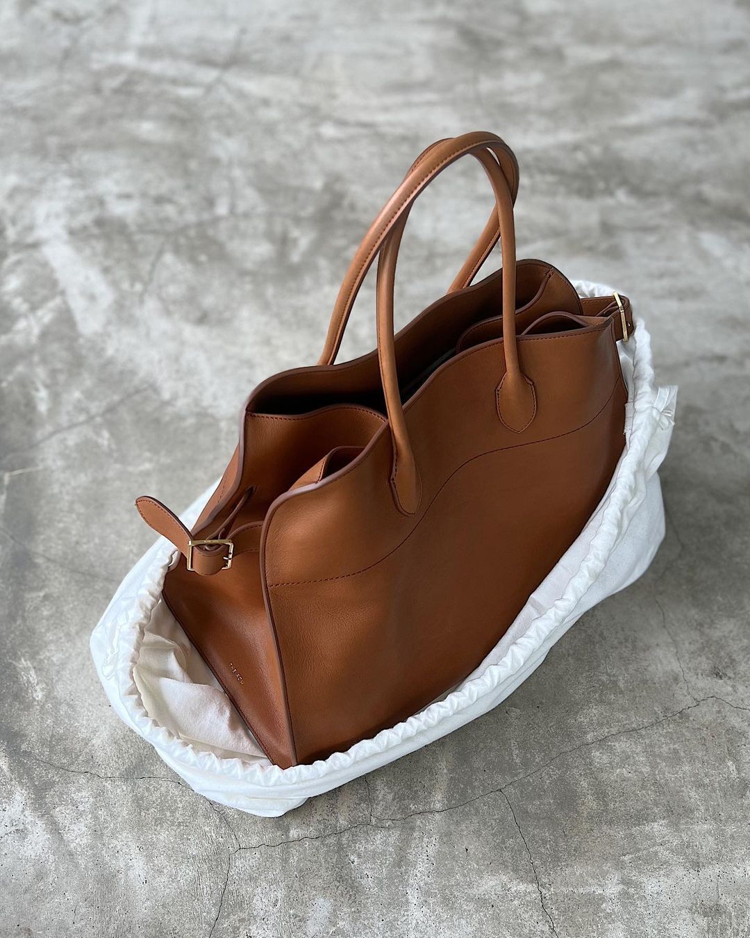 Cowhide Handbag Single Shoulder Bag Large 36 CM Strap Tote Purse 38*27*24 CM Red