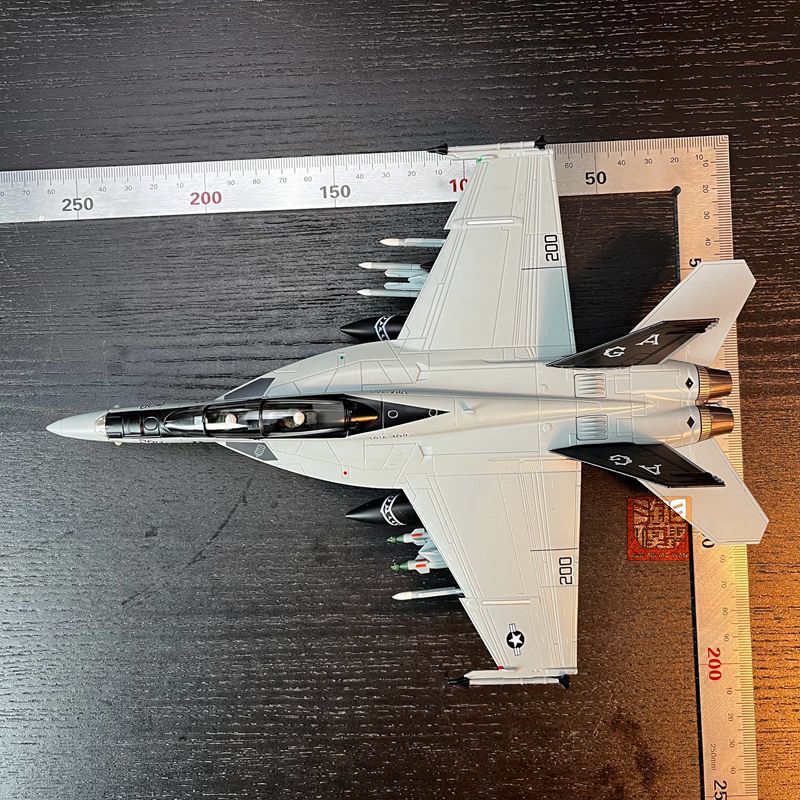1: 72 F18 Super Hornet Fighter Model Alloy