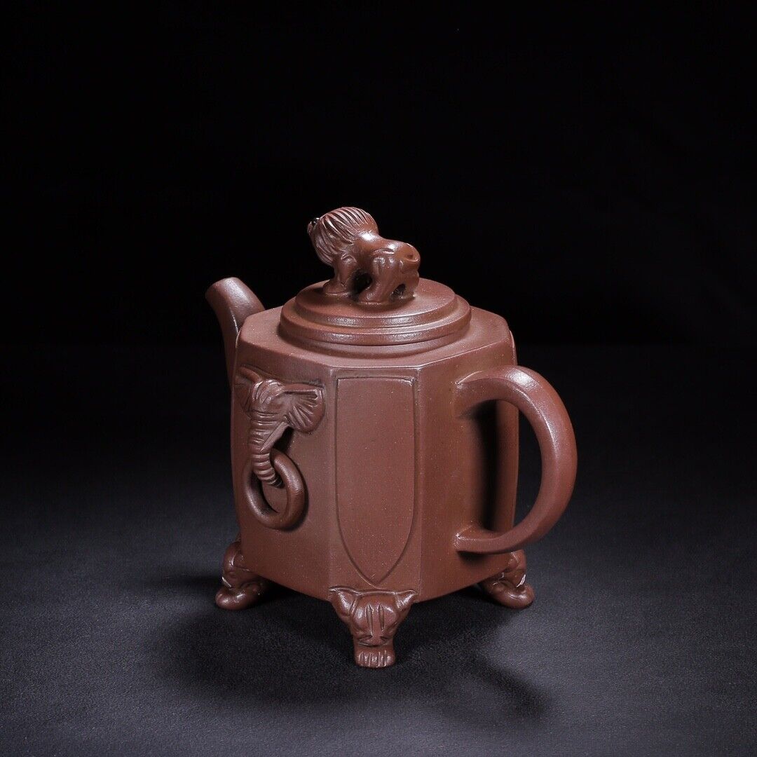 Chinese Yixing Zisha Clay Handmade Exquisite Teapot （威震八方 底款：施小马）