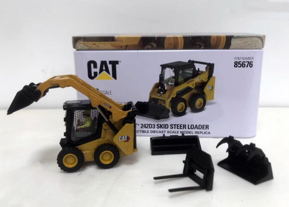 1:50 DM 242D3 Skid Steer Loader Construction Machine Equipment Diecast Model