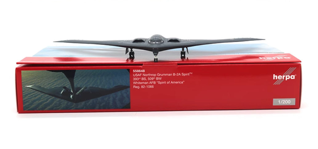 1:200 Herpa USAF Nothrop Grumman B-2A Spirit of America Bomber Diecast Model