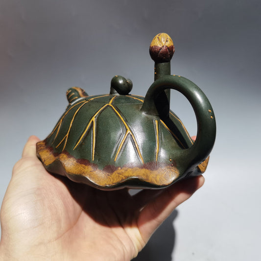 Chinese Yixing Zisha Clay Handmade Exquisite Kung Fu Teapot 品名：荷叶壶 底款：蒋蓉