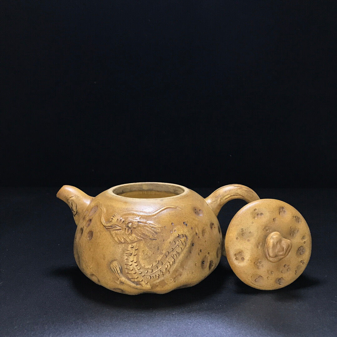 Chinese Yixing Zisha Clay Handmade Exquisite Teapot （供春 底款：时大彬）