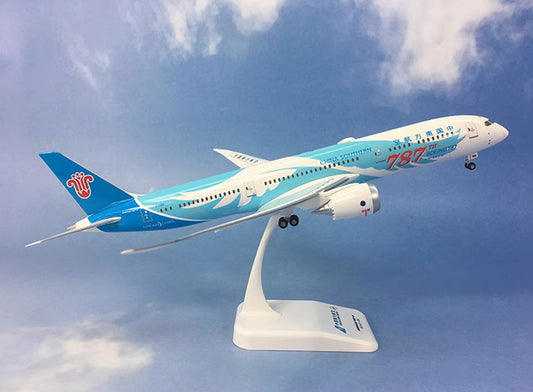 32CM 1:200 Risesoon China Southern Boeing 787-9 Airplane ABS Plastic Plane Model