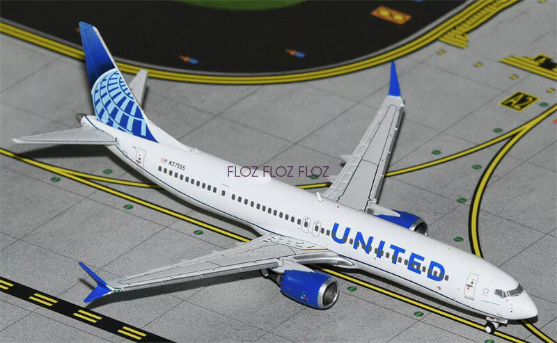 GeminiJets for United Airlines for Boeing B737 MAX9 N37555 1:400 Aircraft Model