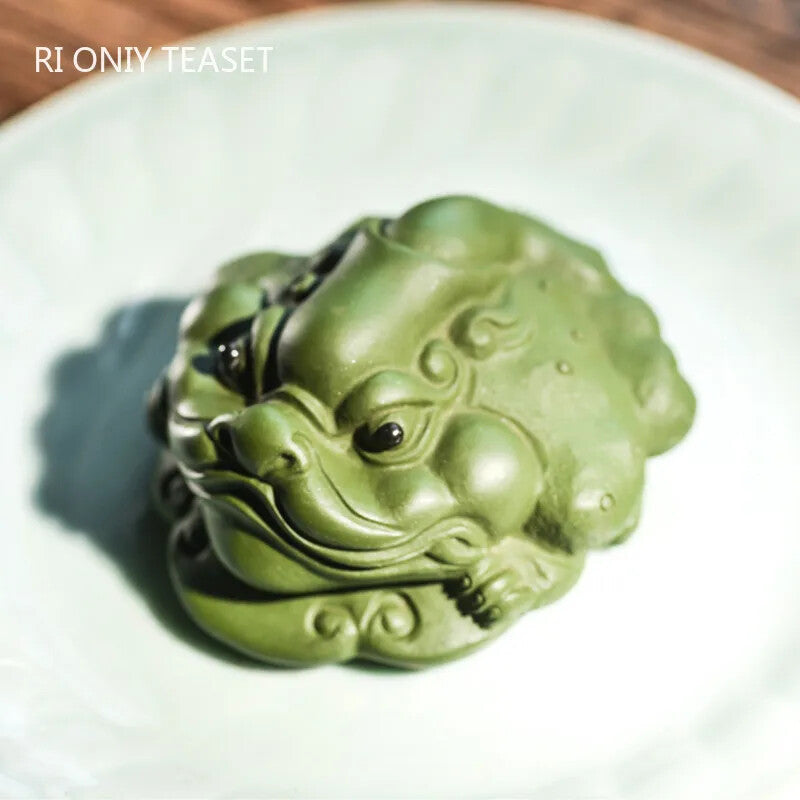 Yixing Purple Clay Tea Pet Lucky Golden Toad Ornaments Raw Ore Green Clay