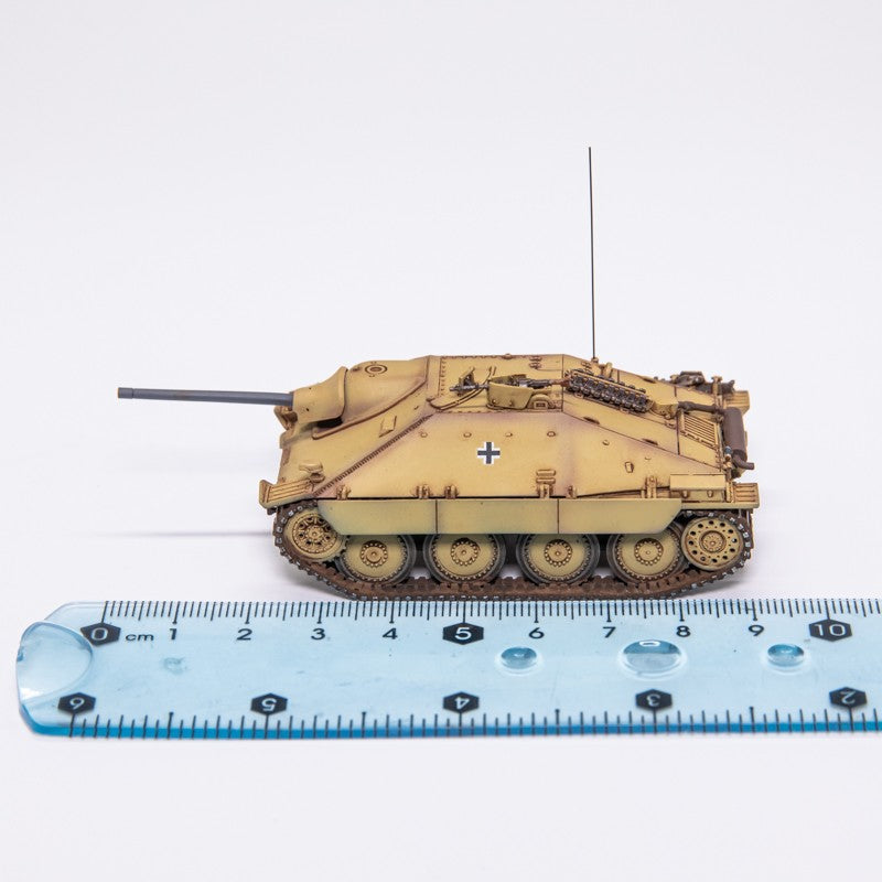 1/72 German Hunter tank destroyer Finished product model