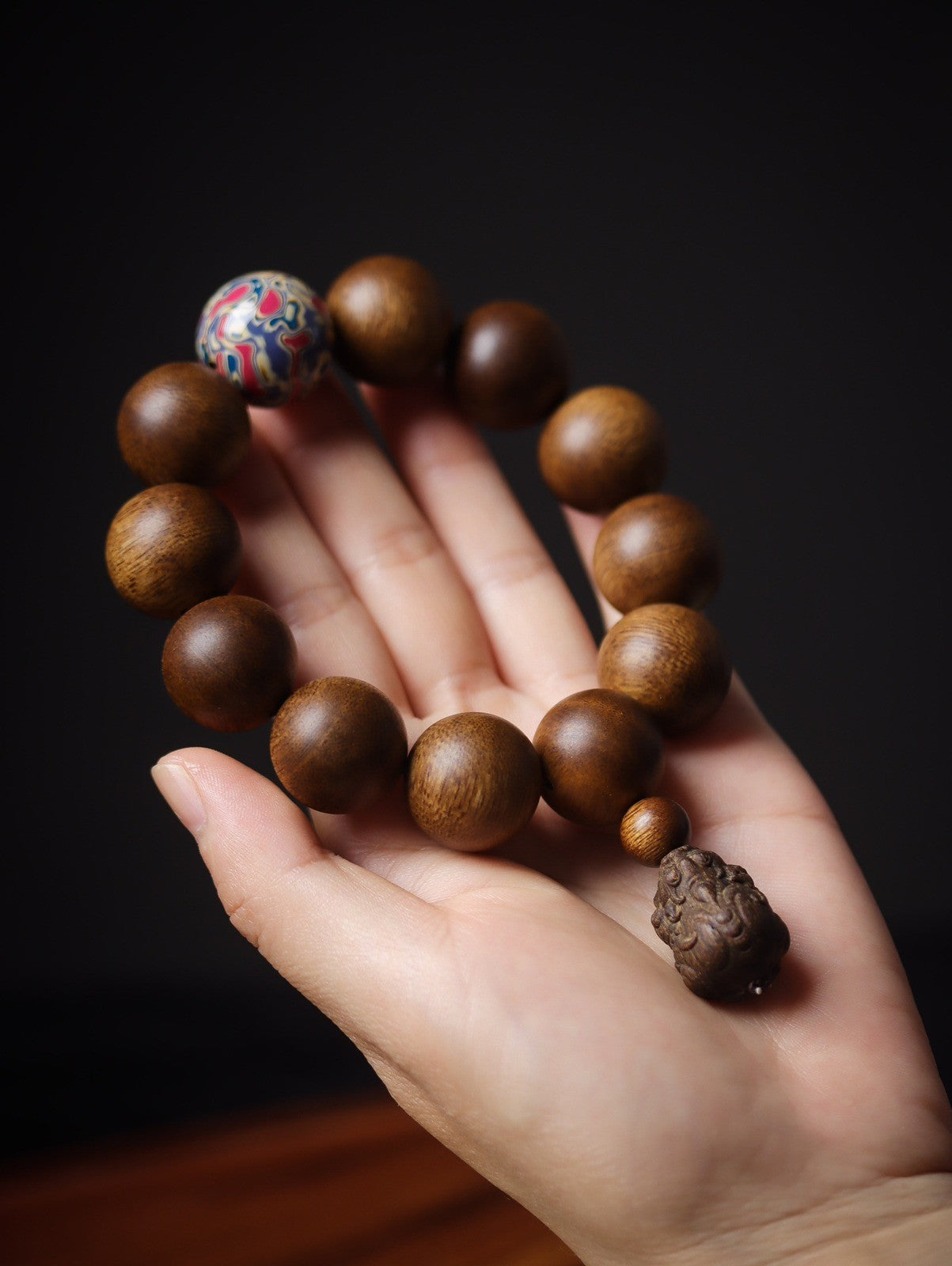 20mm Chinese Natural Eaglewood Handmade Exquisite Bracelets 30583