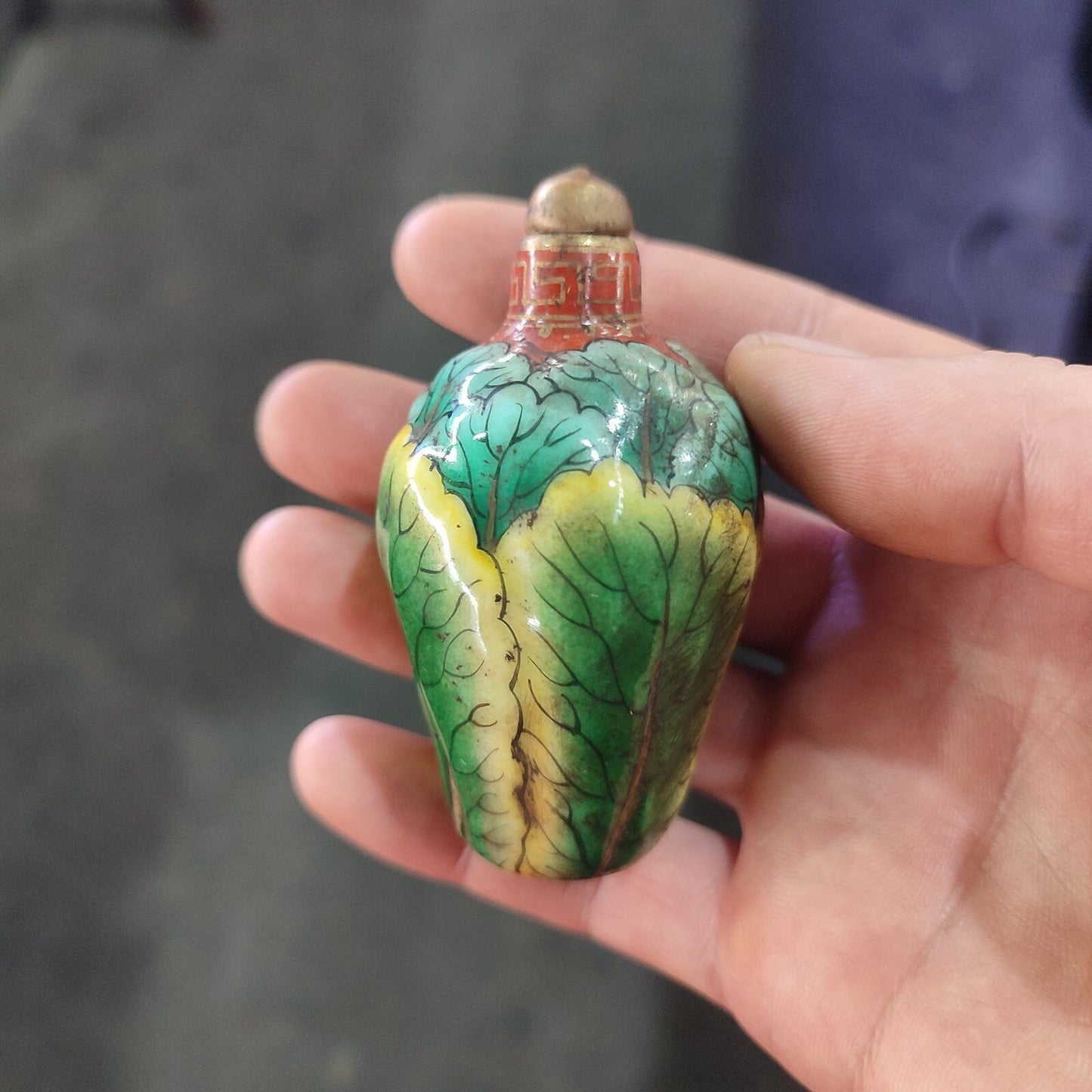 Chinese Porcelain Snuff Bottle Ceramics Vegetable Cabbage Statue Painting Gift