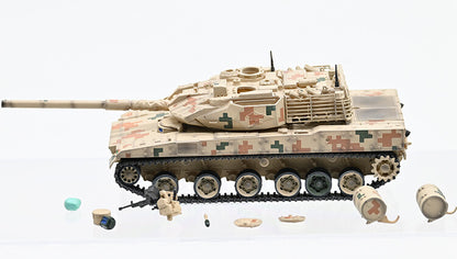 1/72 Chinese 15-Type Light Tank Model Desert Camouflage Painting