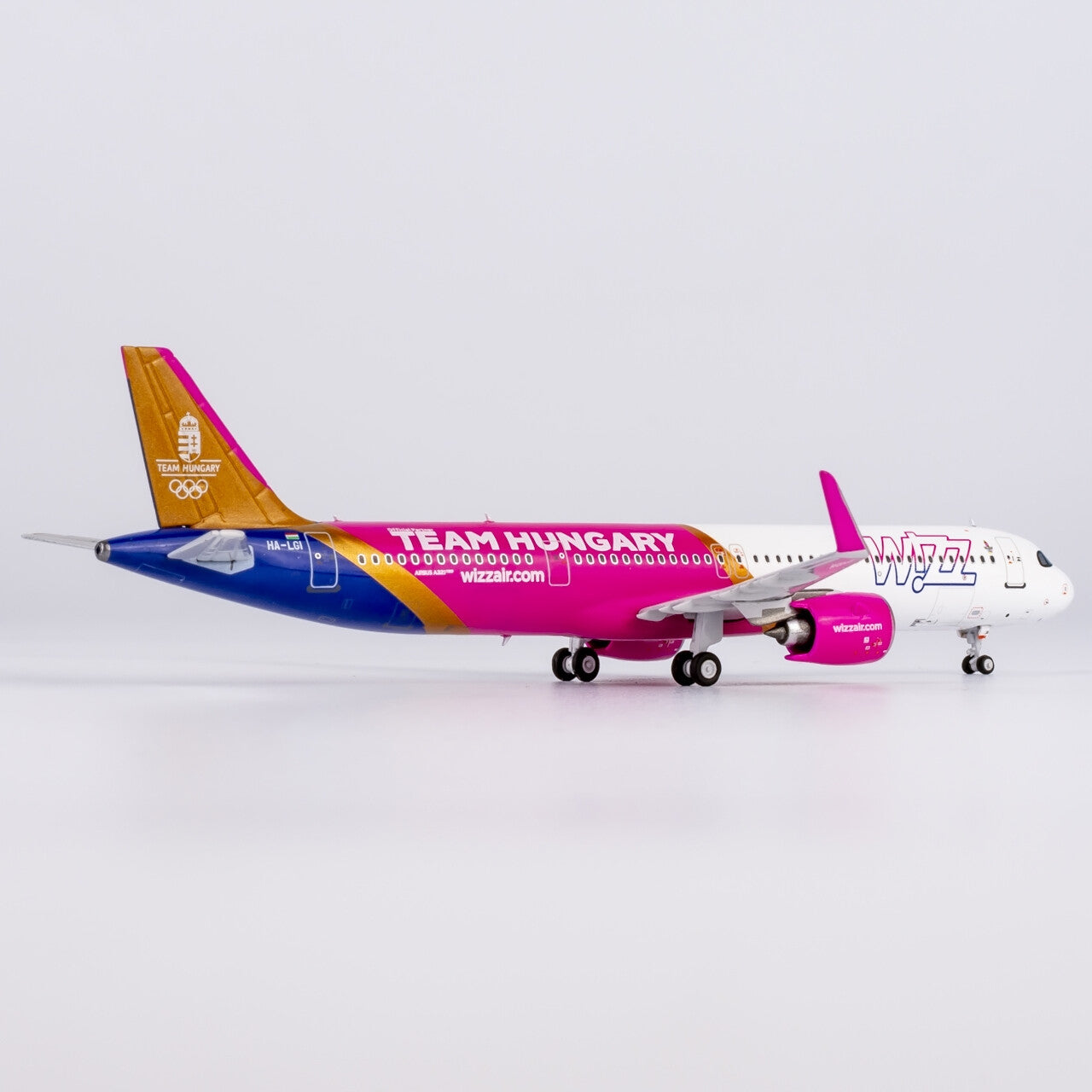 1:400 NG Models Wizz Air Hungary Airbus A321neo Diecast Aircraft Model