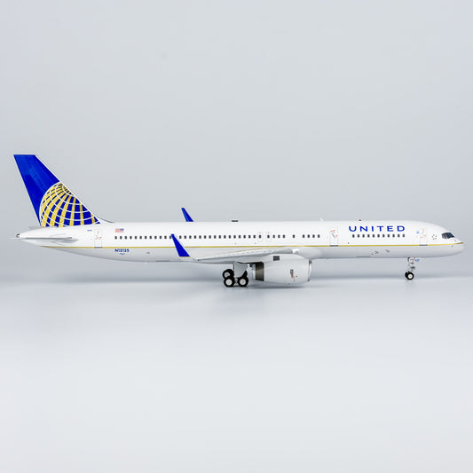 1:200 NG Models United Airlines Boeing 757-200/W N12125 Diecast Aircraft Model