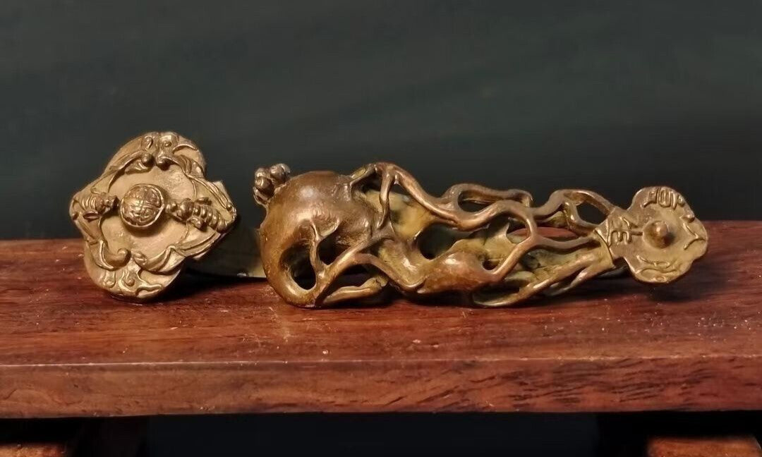 Rare bronze tea pet Tabletop Figurine Home Decor Gifts hand piece netsuke