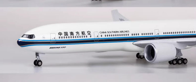 1:157 47CM CHINA SOUTHERN BOEING 777-300ER Airplane Landing Gear Resin Model