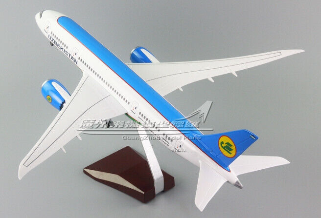 1:130 43CM UZBEKISTAN BOEING 787 Airplane Landing Gear Resin Aircraft Model
