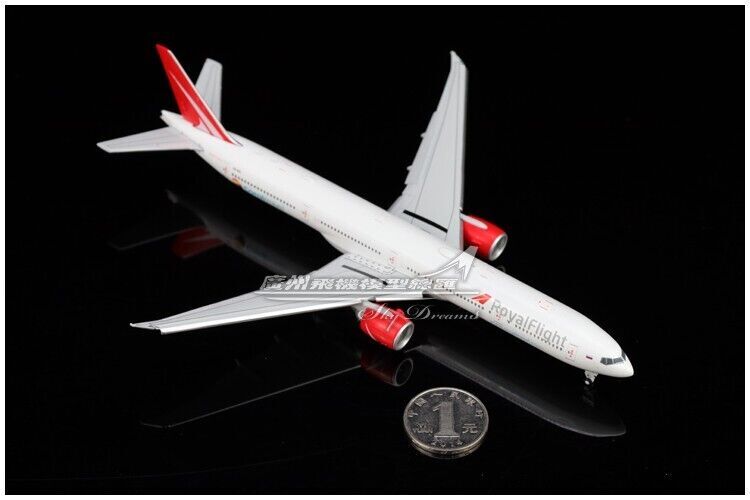 1:400 JC Wings RoyalFlight BOEING 777-300ER Airplane Flap Down Diecast Model