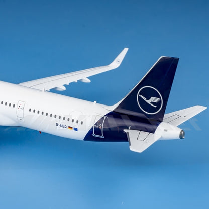 1:200 GeminiJets Lufthansa Airbus A321neo Passenger Diecast Aircraft Model