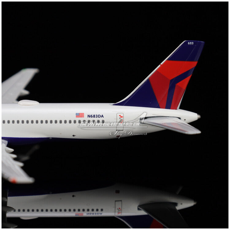 1:400 GeminiJets DELTA BOEING 757-200 Passenger Airplane Diecast Aircraft Model