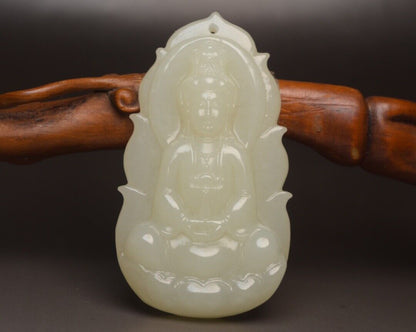 Top Chinese Natural Hetian Jade Carved Exquisite Guanyin Statue Pendant Jewelry