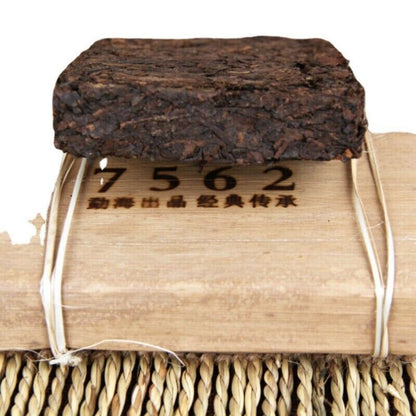 Yunnan Menghai Old Shu Puerh Made By Puer Material 7562 Tea Brick 250g