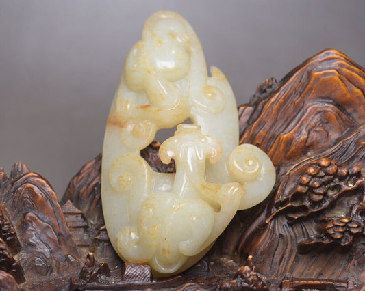 Antigue Chinese Hetian Jade Carved Dragon Statue Fine Jade Pendant Jewelry Gift