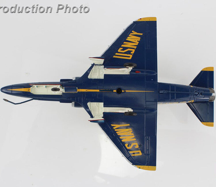 1:72 HM A-4E "Blue Angels" No. 8 airplane, US Navy 2008 Fighter Diecast Model