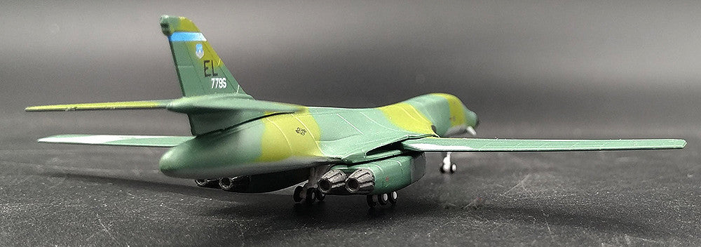 DRAGON USA B-1B LANCER 1/400 diecast plane model aircraft
