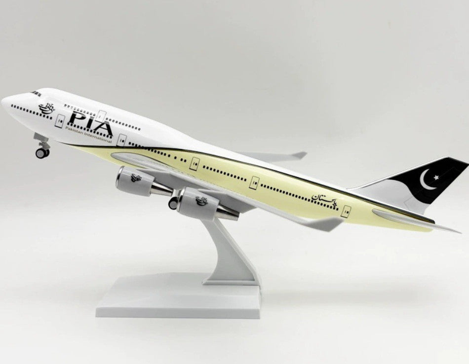 30CM PIA Pakistan BOEING 747-400 Airplane Landing Gear Resin Aircraft Model
