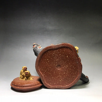 Chinese Yixing Zisha Clay Handmade Exquisite Teapot （五代封侯 底款：蒋蓉）