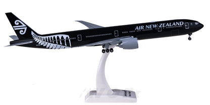 1:200 37CM Hogan AIR NEW ZEALAND BOEING 777-300ER Airplane ABS Plastic Model