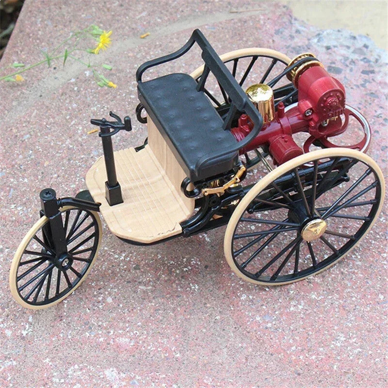1:12 1886 Mercedes-Benz Patent Motor Alloy Classic Car Tricycle Model Toy Hobby