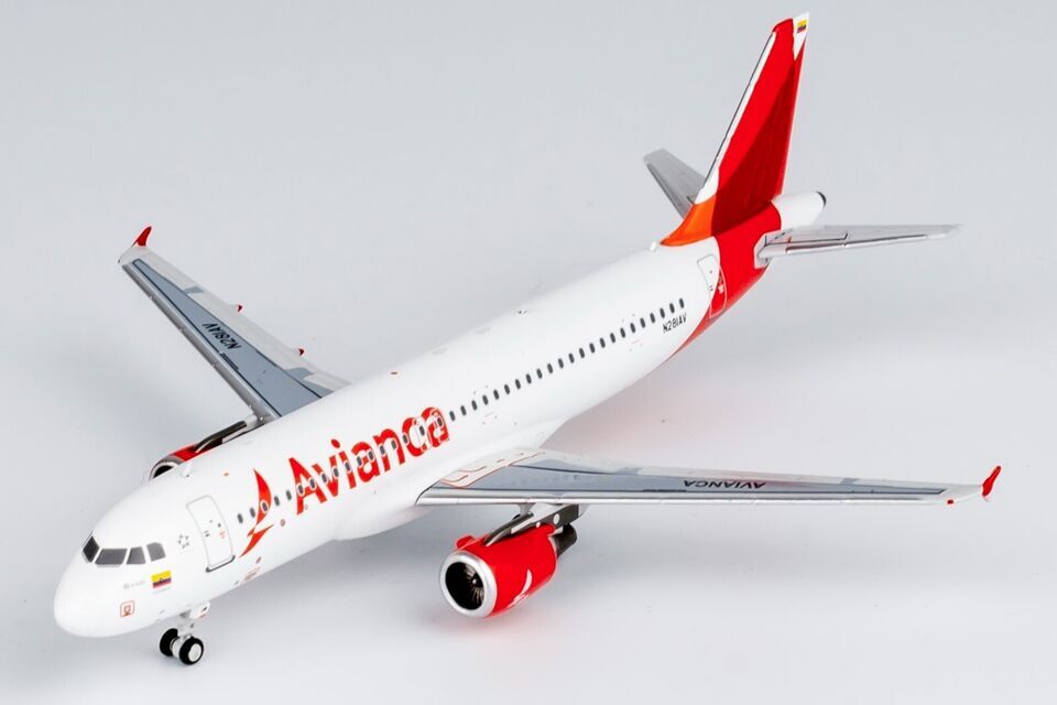 1:400 NG Model Avianc AIRBUS A320 Passenger Aircraft Diecast Airplane Model