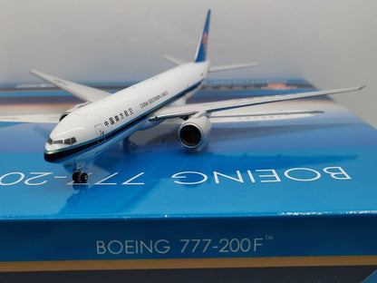 1:400 Phoenix CHIAN SOUTHERN CARGO BOEING B777-200F Diecast Aircraft Plane Model