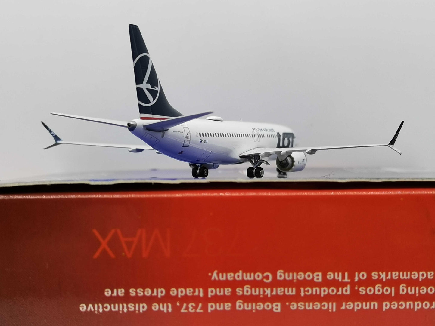 1:400 Phoenix LOT BOEING B737-8MAX Airplane Diecast Aircraft Plane Model