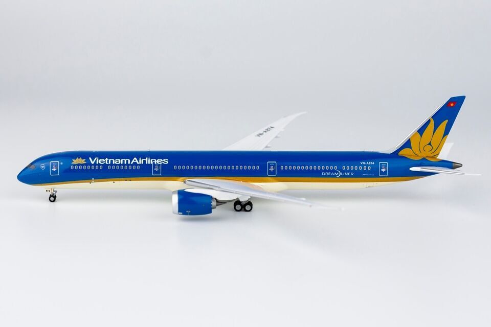 1:400 NG Model VIETNAM AIRLINES BOEING 787-10 Passenger Airplane Diecast Model