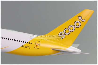 48CM Flyscoot BOEING 777 9V-OTC Passenger Airplane Resin Aircraft Plane Model
