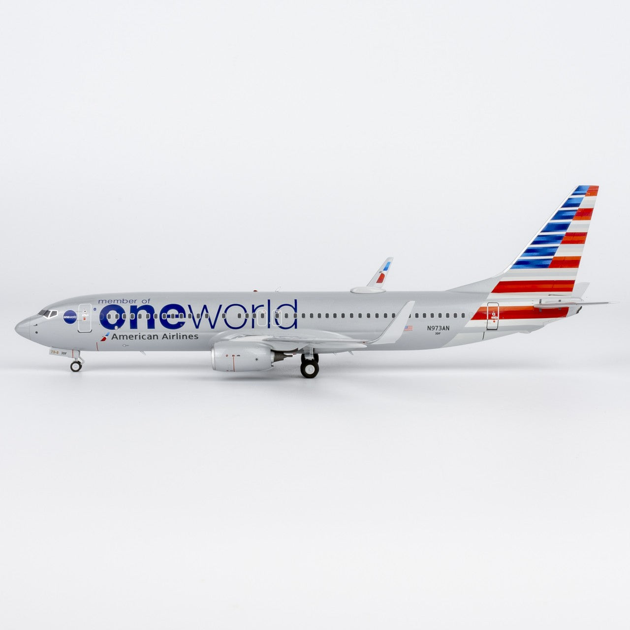 1:200 NGmodels American Airlines B737-800 Passenger Airplane Diecast Plane Model