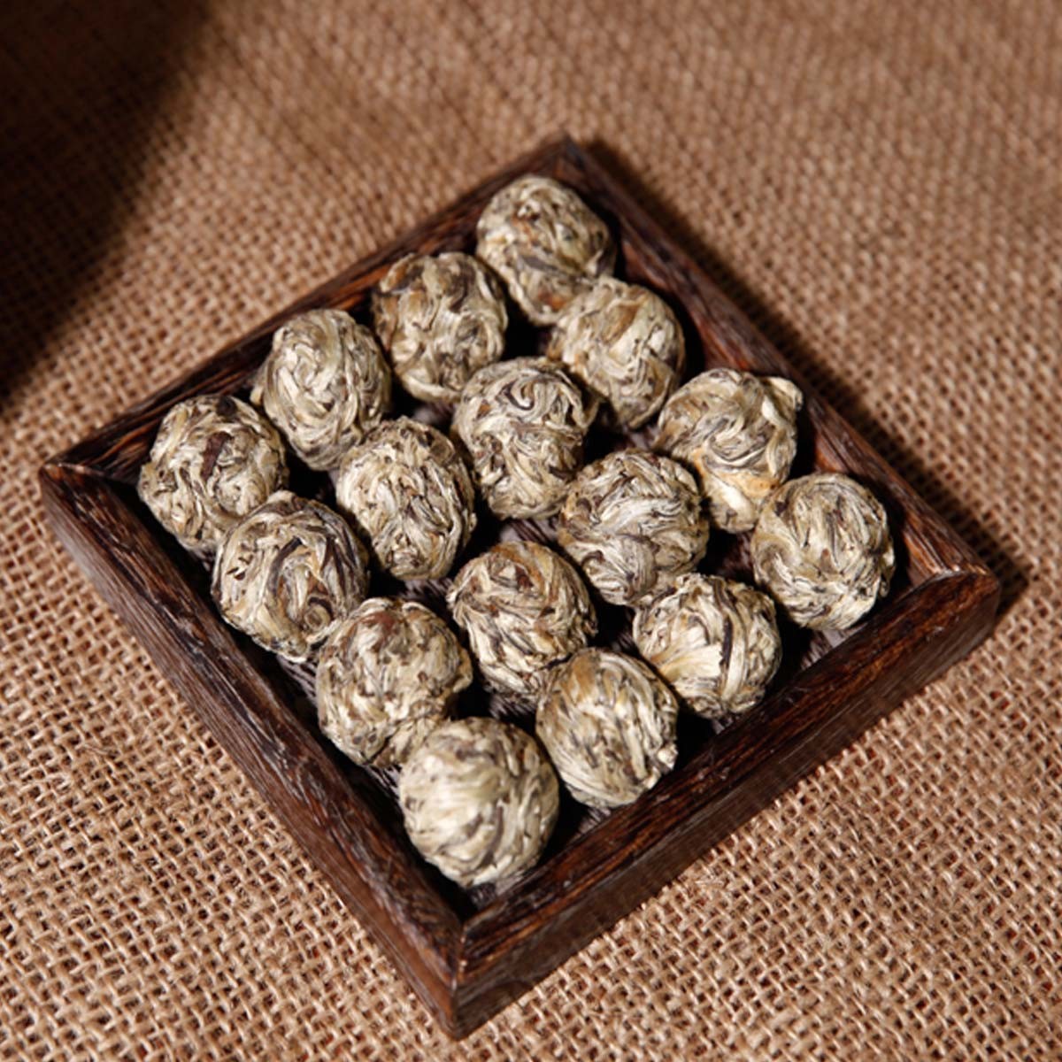 Yunnan Pu-erh Tea cha Tea Mini Dragon Ball White Silver Needle Health Green Food
