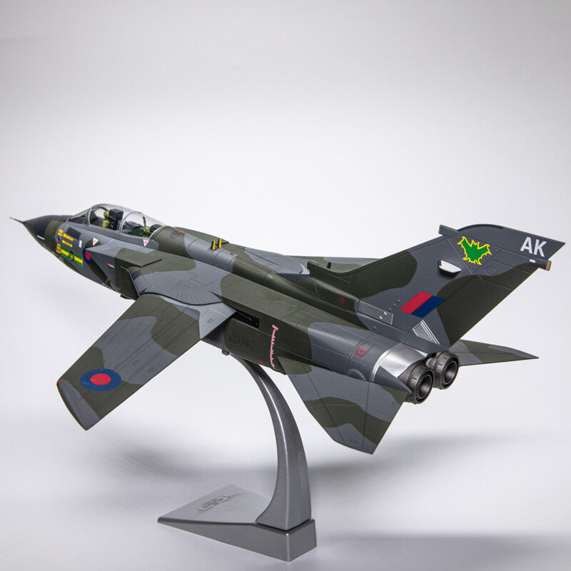 1:48 Corgi Panavia Tornado GR.1 Fighter Johnnie Walker RAF Diecast Plane Model