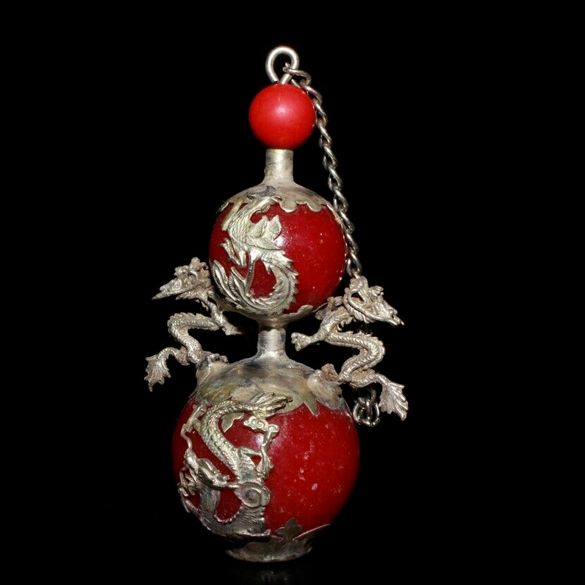 Chinese Old tibet silver inlay red turquoise handwork gourd snuff bottle