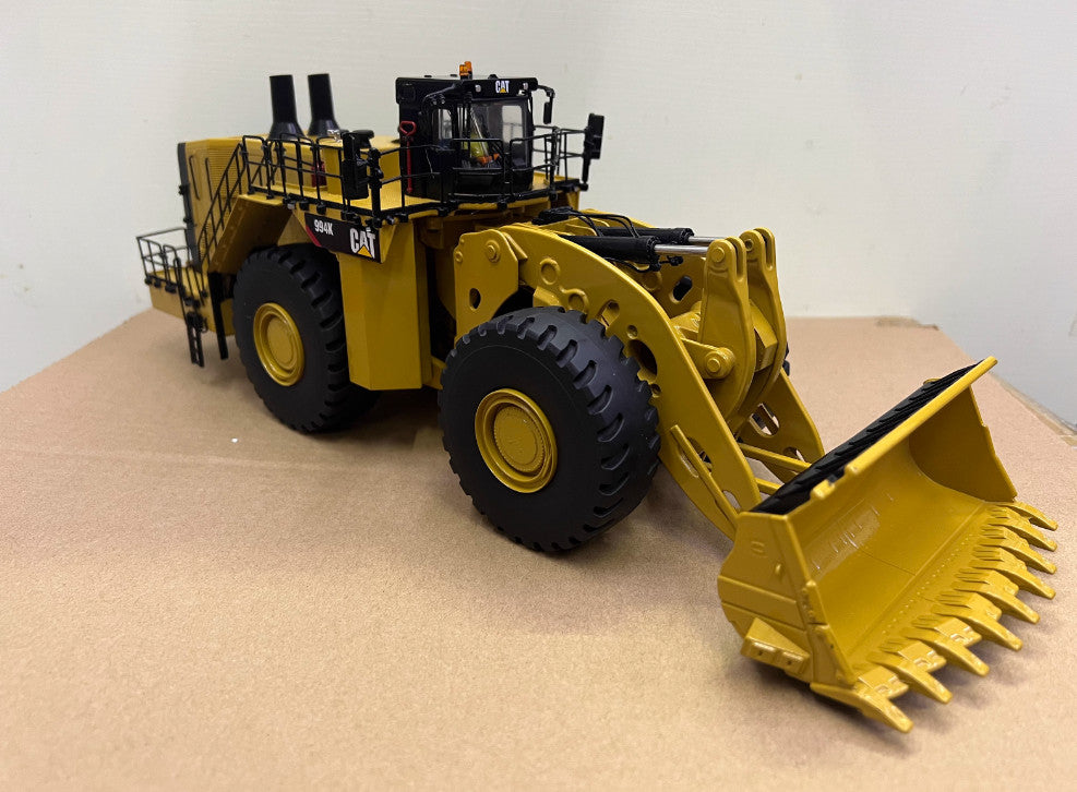 1:50 40CM DM CAT994K Wheel Loader Construction Machine Equipment Diecast Model