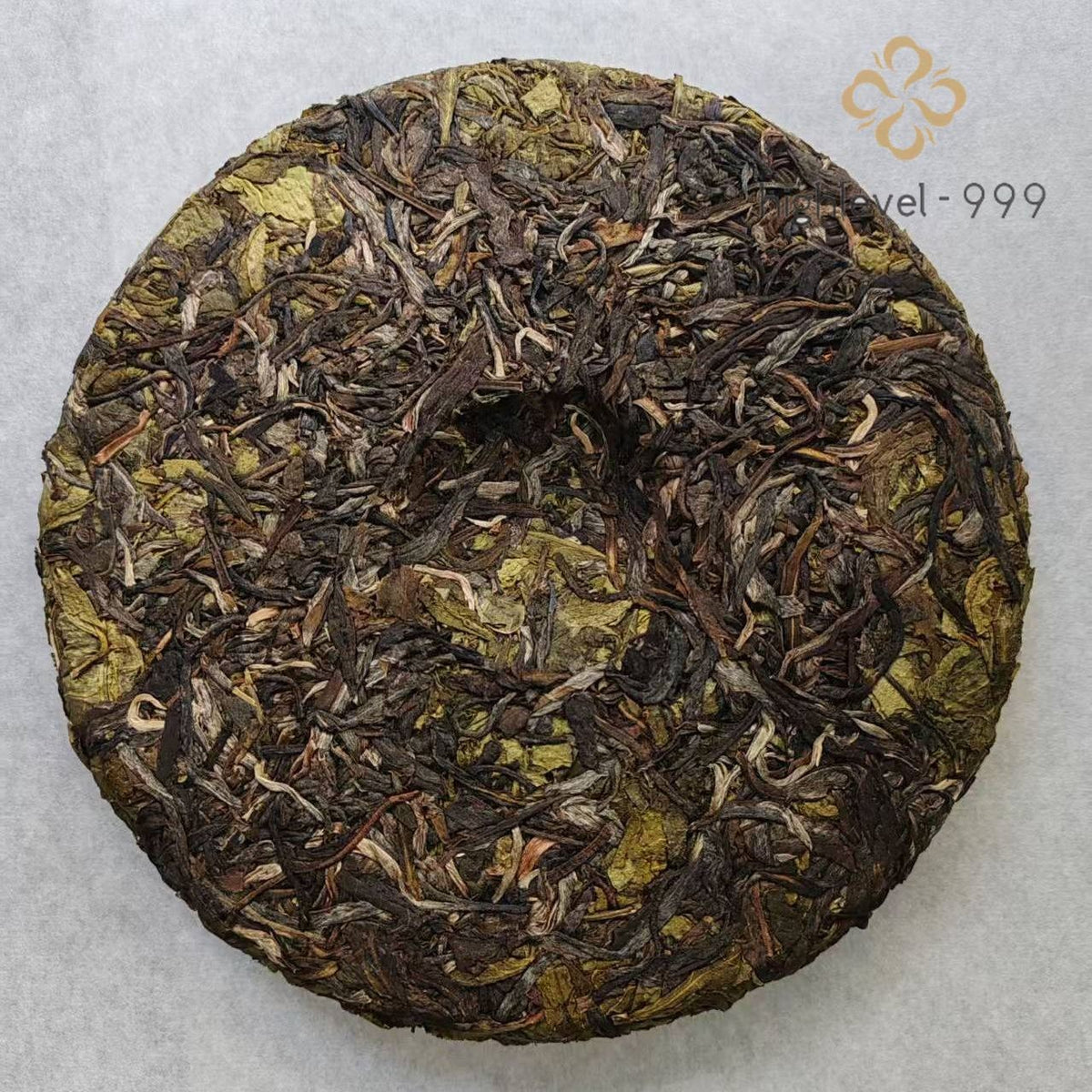357g puer tea raw tea golden leaf cake Yunnan Sheng tea cake -