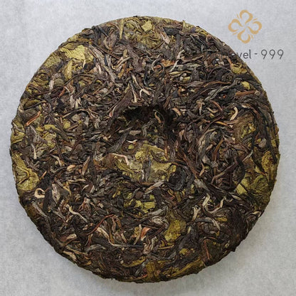 357g puer tea raw tea golden leaf cake Yunnan Sheng tea cake -
