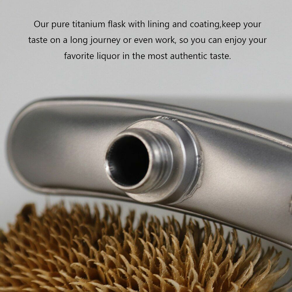 Titanium Flask 220/260ml Wine Hip Flagon Screw Cap Clip Funnel Ultralight Flat