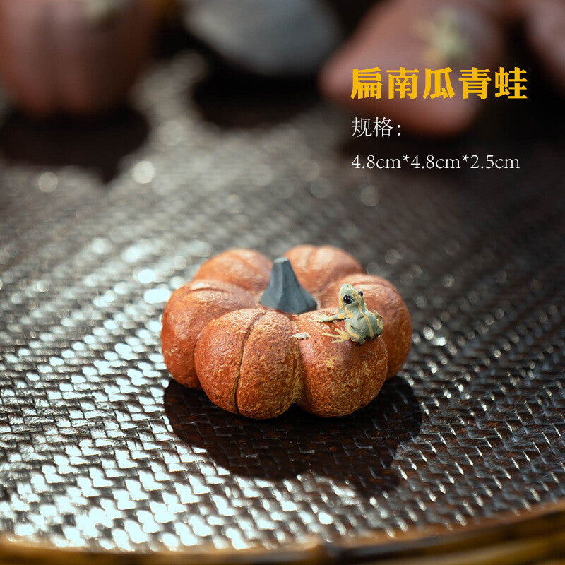 Yixing Zisha Tea Pet Handmade Water Spray Frog Pumpkin Decoration Fruit Tea Pet